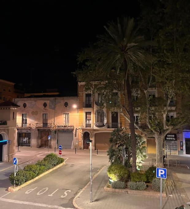 Apartamento Piso Centrico Y Acogedor Figueras Exterior foto