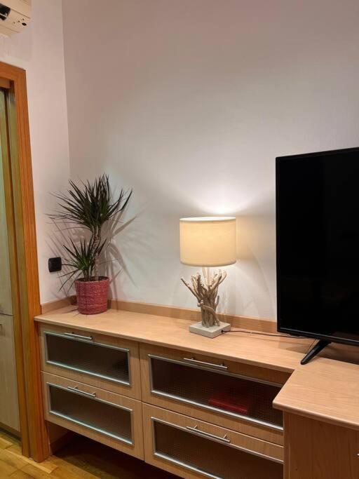 Apartamento Piso Centrico Y Acogedor Figueras Exterior foto